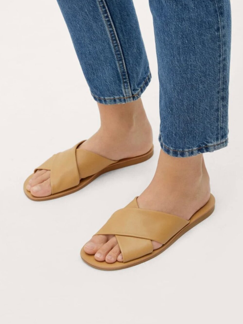 Everlane The Day Crossover sandal in light taupe